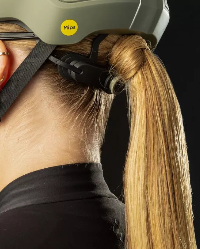 Pony-tail Compatible